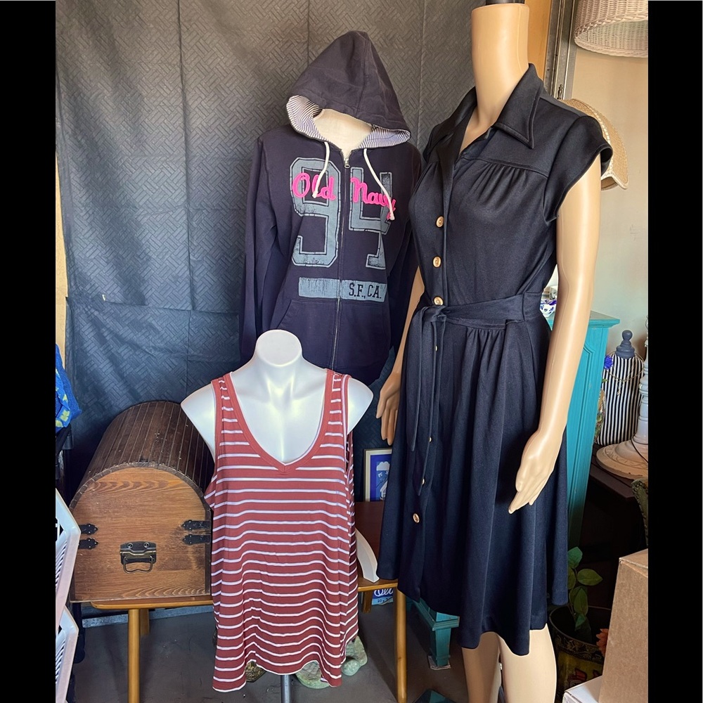 LOT OF XL ALMOST NEW OLD NAVY TANK DRESS HOODIE